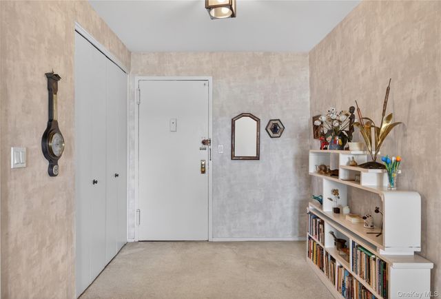 177 E Hartsdale 3W, Hartsdale, NY 10530
