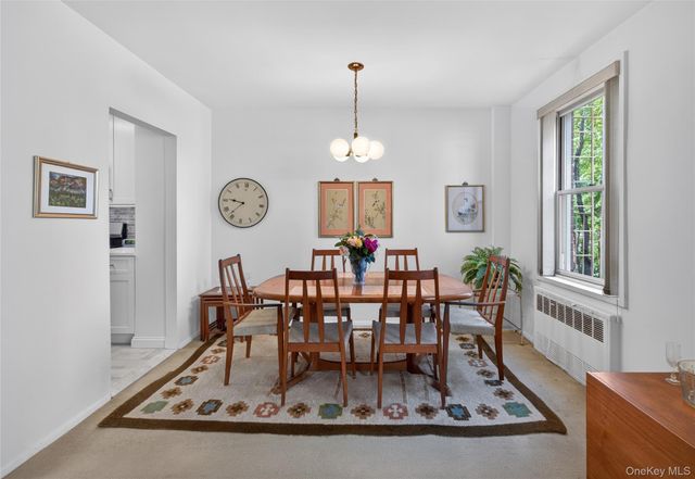 177 E Hartsdale 3W, Hartsdale, NY 10530