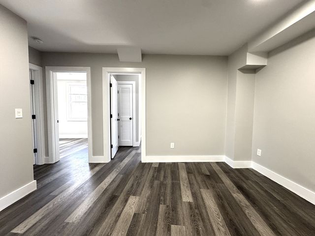 189 E Merrimack Street 3, Lowell, MA 01852