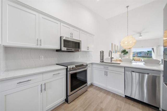 5230 HYLAND HILLS AVENUE 1325, Sarasota, FL 34241