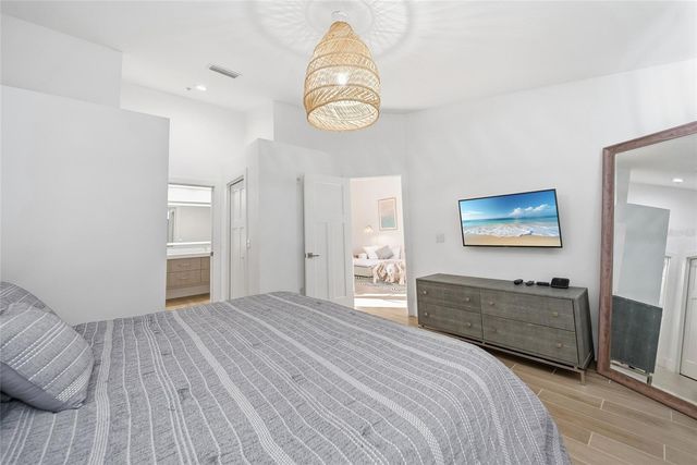 5230 HYLAND HILLS AVENUE 1325, Sarasota, FL 34241