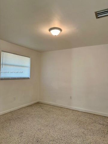 129 NE 80th Ter 8, Miami, FL 33138