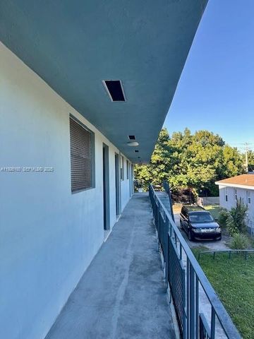 129 NE 80th Ter 8, Miami, FL 33138