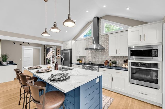 420 E Erie Avenue, Folly Beach, SC 29439