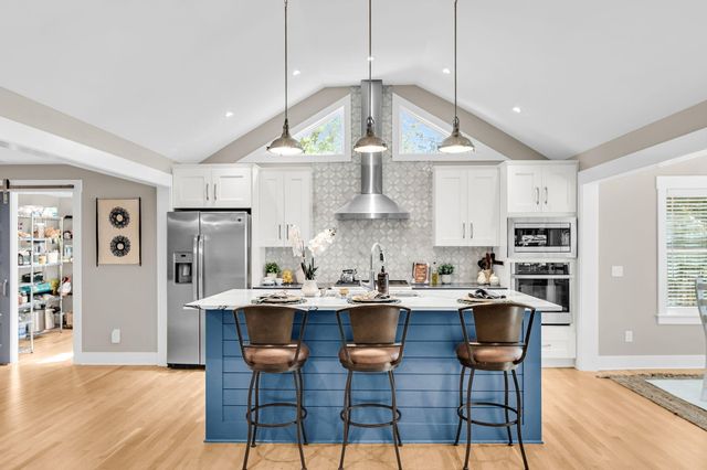 420 E Erie Avenue, Folly Beach, SC 29439