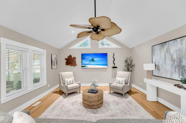 420 E Erie Avenue, Folly Beach, SC 29439