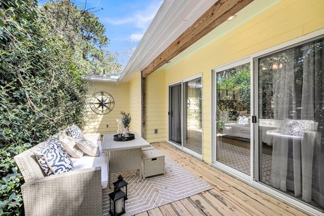 420 E Erie Avenue, Folly Beach, SC 29439