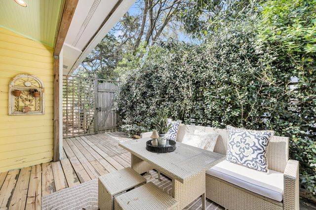 420 E Erie Avenue, Folly Beach, SC 29439