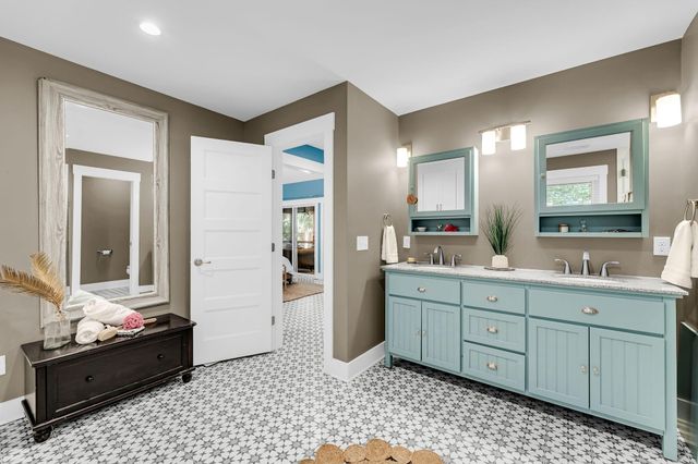 420 E Erie Avenue, Folly Beach, SC 29439