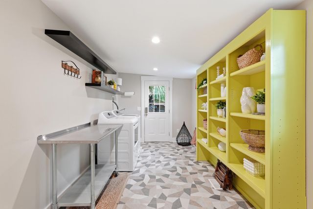 420 E Erie Avenue, Folly Beach, SC 29439