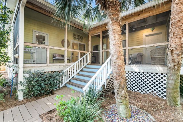 420 E Erie Avenue, Folly Beach, SC 29439