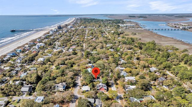 420 E Erie Avenue, Folly Beach, SC 29439