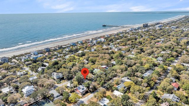 420 E Erie Avenue, Folly Beach, SC 29439
