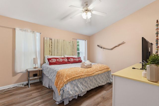 420 E Erie Avenue, Folly Beach, SC 29439