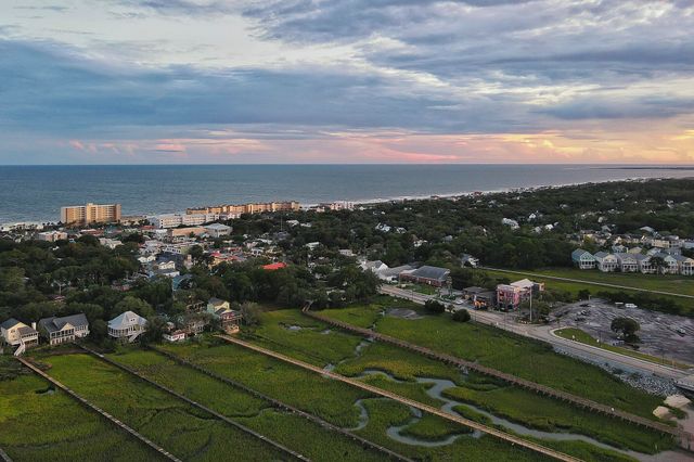 420 E Erie Avenue, Folly Beach, SC 29439