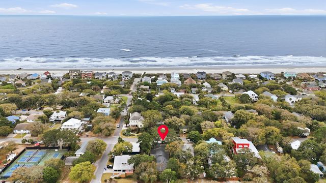 420 E Erie Avenue, Folly Beach, SC 29439