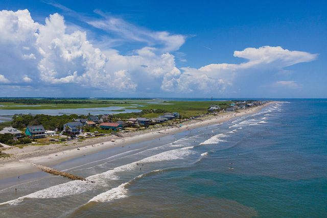 420 E Erie Avenue, Folly Beach, SC 29439