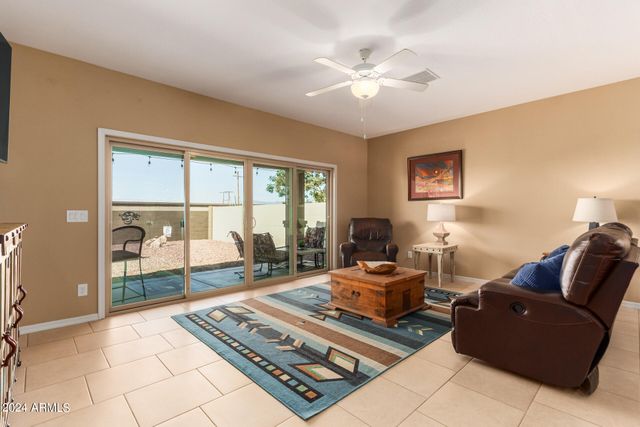 552 W HONEY LOCUST Avenue, Queen Creek, AZ 85140