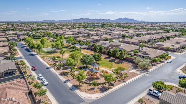 552 W HONEY LOCUST Avenue, Queen Creek, AZ 85140