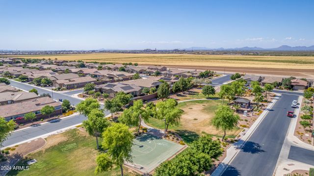 552 W HONEY LOCUST Avenue, Queen Creek, AZ 85140