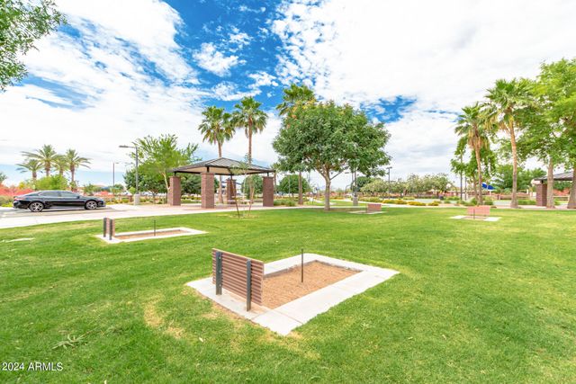 552 W HONEY LOCUST Avenue, Queen Creek, AZ 85140