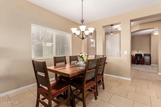 552 W HONEY LOCUST Avenue, Queen Creek, AZ 85140