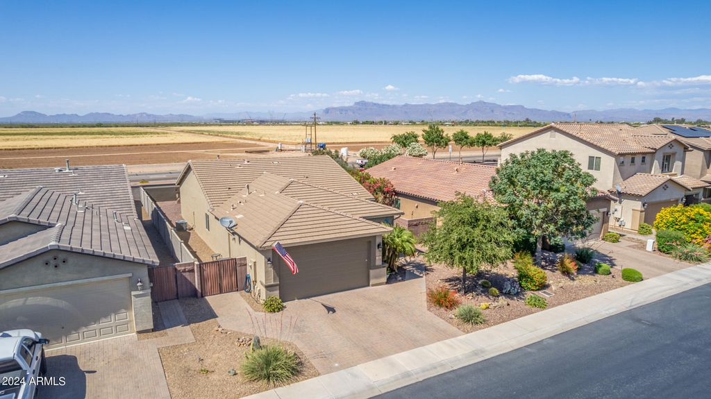 552 W HONEY LOCUST Avenue, Queen Creek, AZ 85140 — photo 2