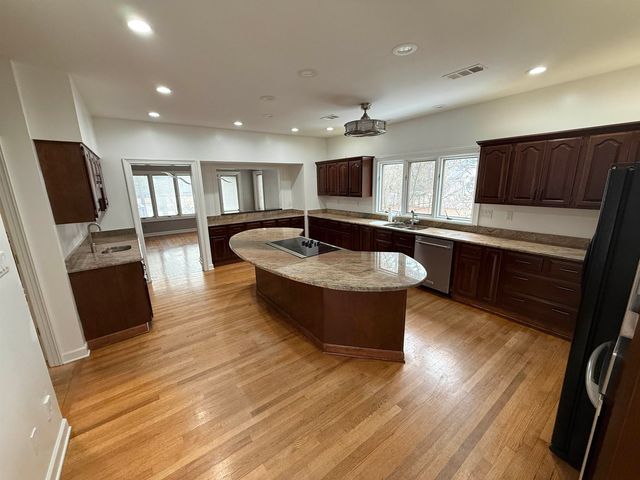 765 SWEETBRIER CV, Memphis, TN 38120