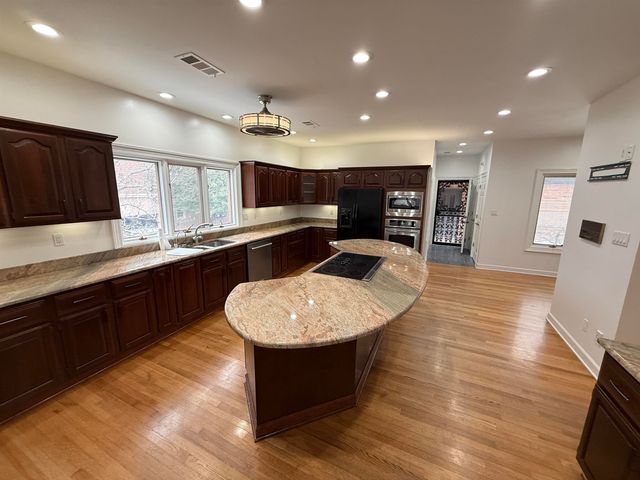 765 SWEETBRIER CV, Memphis, TN 38120