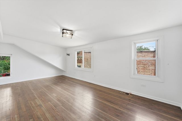 2715 Harvey Avenue, Berwyn, IL 60402