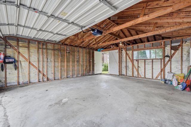 2715 Harvey Avenue, Berwyn, IL 60402