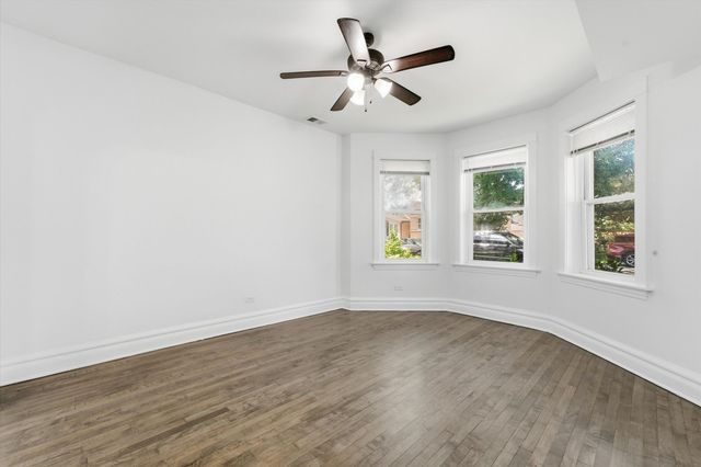 2715 Harvey Avenue, Berwyn, IL 60402