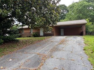 1932 Pharrs Road, Snellville, GA 30078