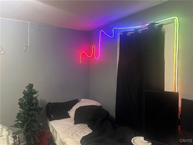 1021 West Colvin Street, Syracuse, NY 13207