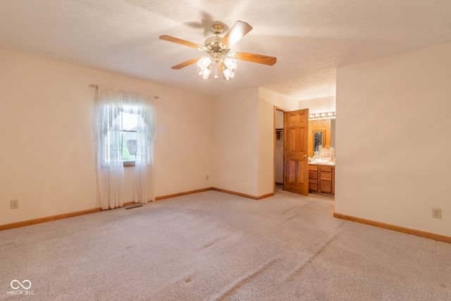 2857 Colony Lake West Drive, Plainfield, IN 46168