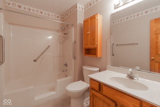 2857 Colony Lake West Drive, Plainfield, IN 46168