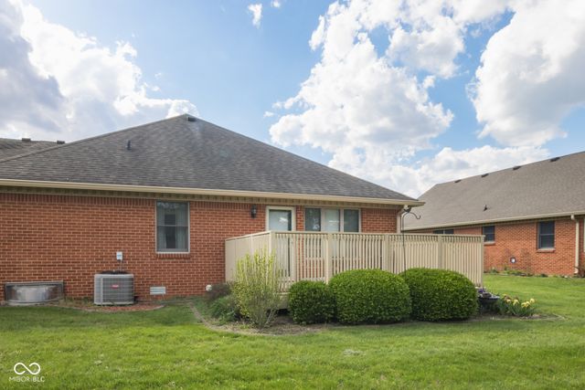 2857 Colony Lake West Drive, Plainfield, IN 46168