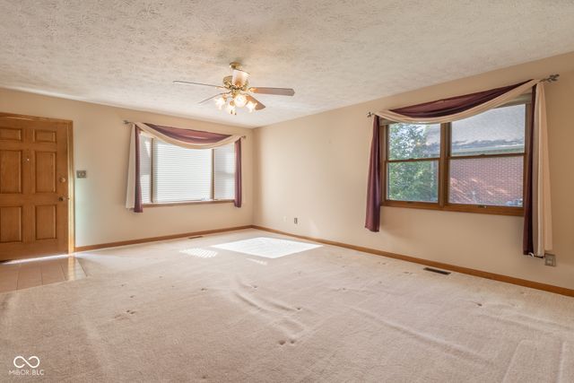 2857 Colony Lake West Drive, Plainfield, IN 46168