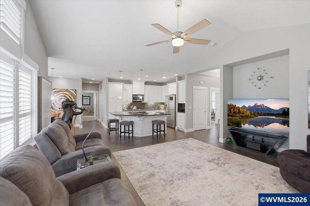 436 NW Ivy Av, Dallas, OR 97338