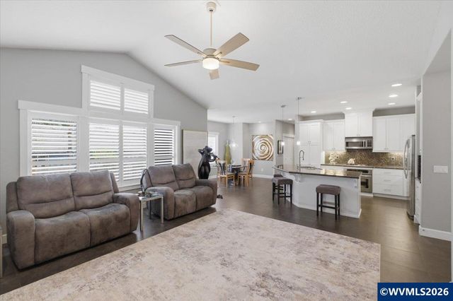 436 NW Ivy Av, Dallas, OR 97338