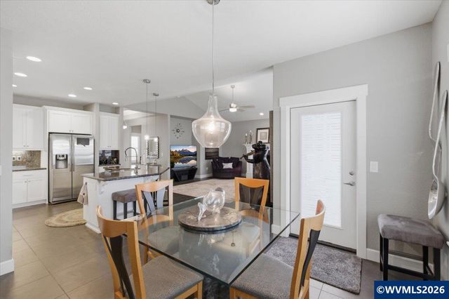 436 NW Ivy Av, Dallas, OR 97338