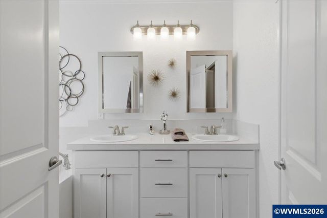 436 NW Ivy Av, Dallas, OR 97338