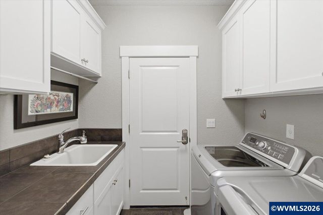 436 NW Ivy Av, Dallas, OR 97338