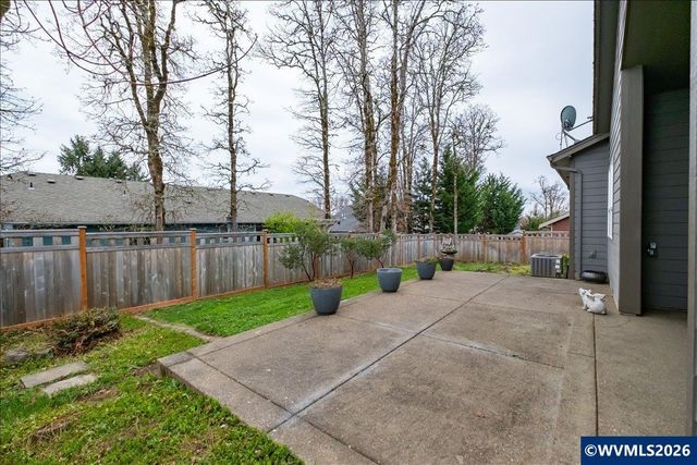 436 NW Ivy Av, Dallas, OR 97338