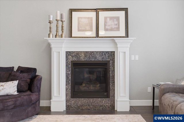 436 NW Ivy Av, Dallas, OR 97338