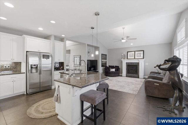 436 NW Ivy Av, Dallas, OR 97338