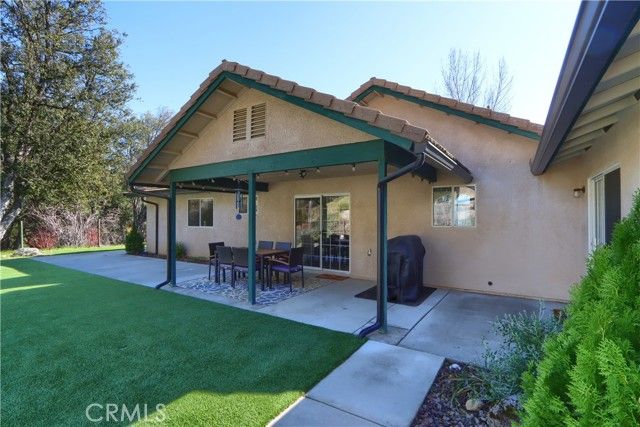 40118 Old Stonegate Court, Oakhurst, CA 93644