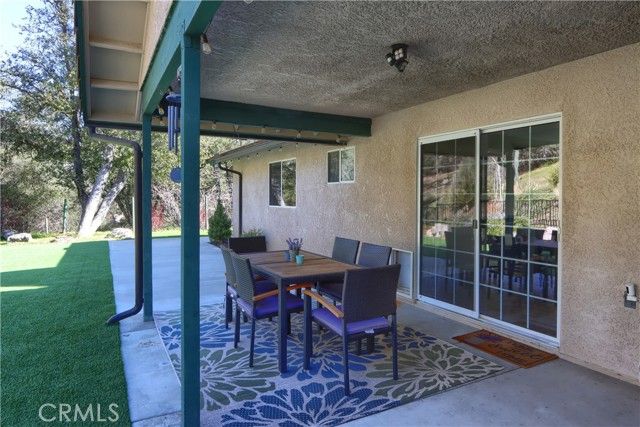 40118 Old Stonegate Court, Oakhurst, CA 93644