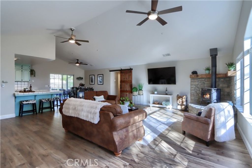 40118 Old Stonegate Court, Oakhurst, CA 93644