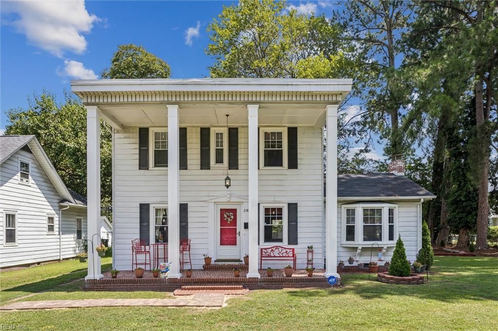 218 Alleghany RD, Hampton, VA 23661